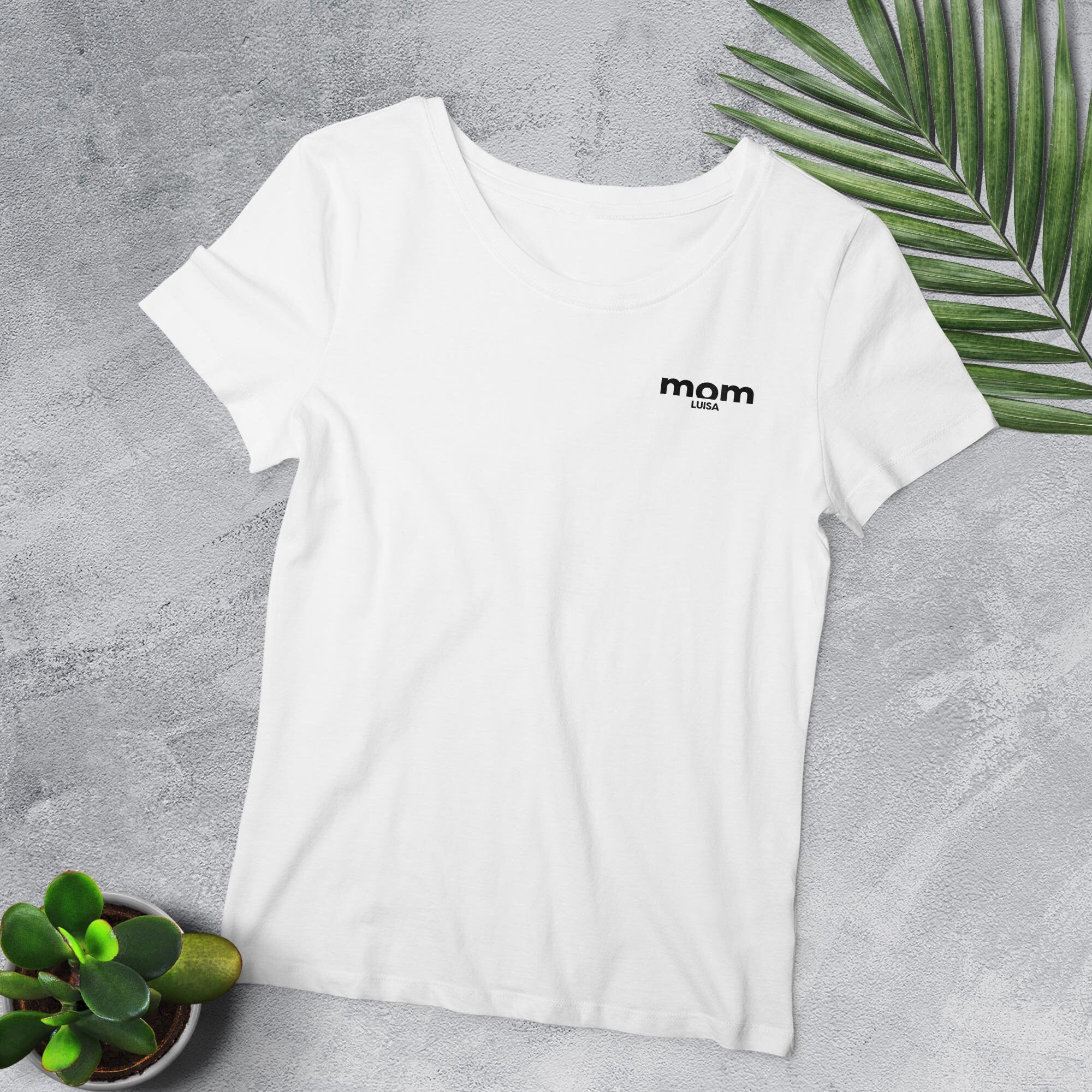 Mom T-Shirt schwarz weiß personalisiert mit Namen