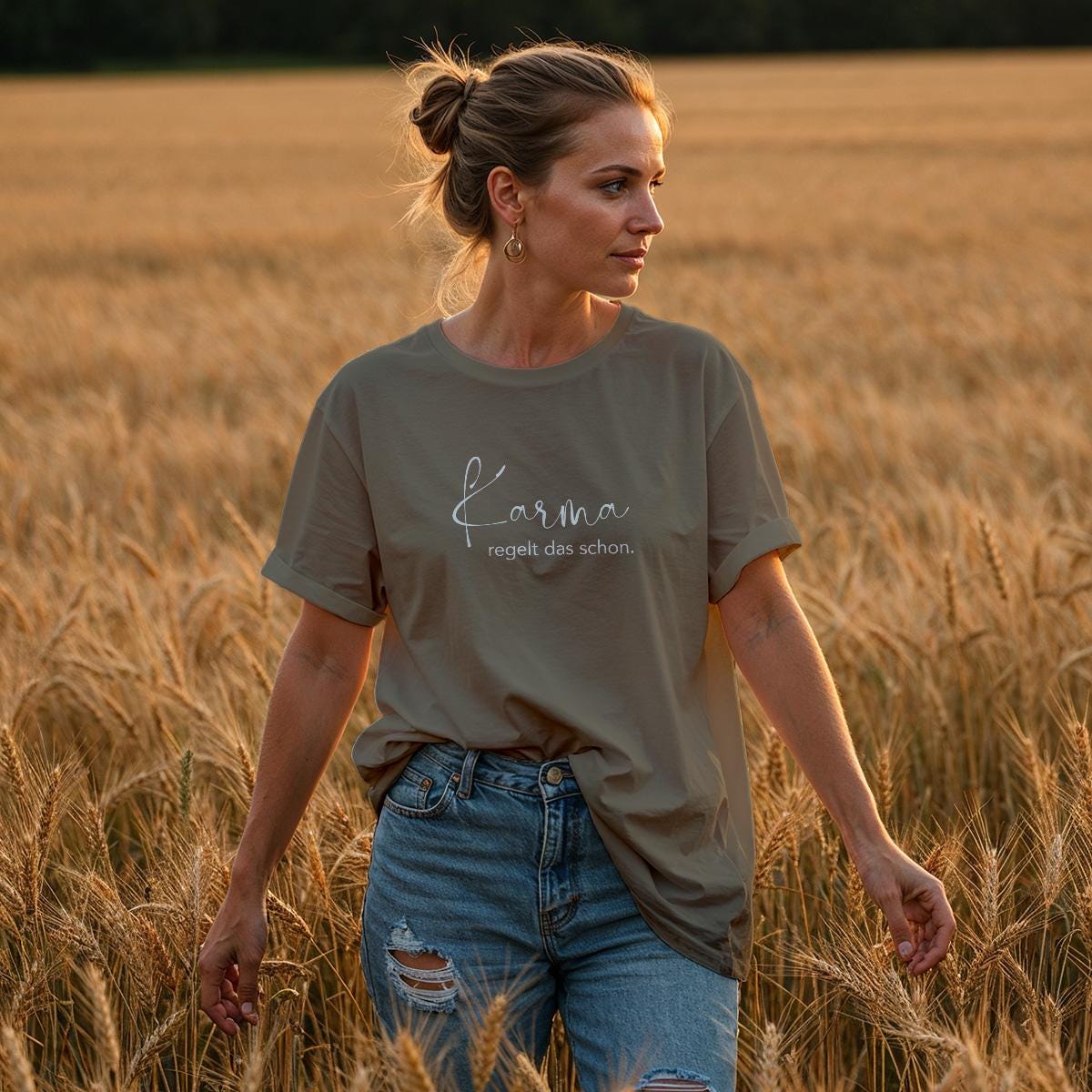 Karma regelt das schon oversize Shirt für Frauen in olive