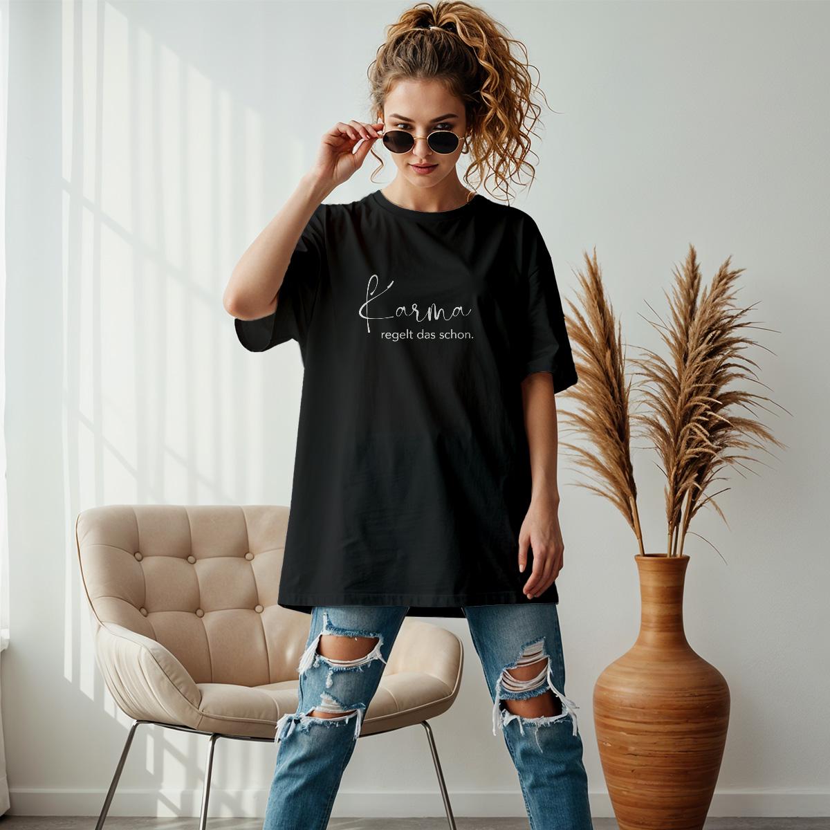 Karma regelt das schon oversize Shirt für Frauen in schwarz