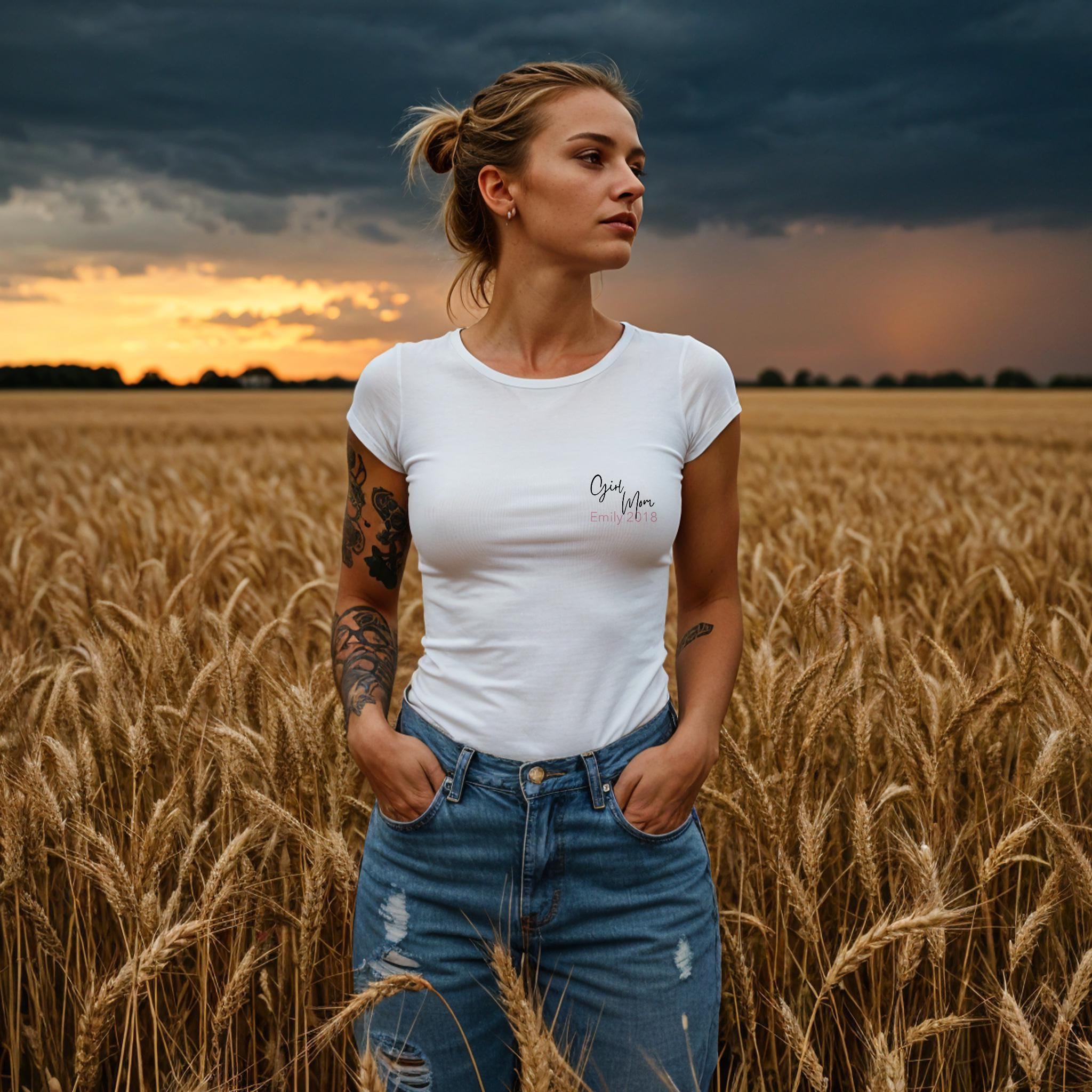 Girl Mom, Mama T-Shirt, personalisiert mit Namen